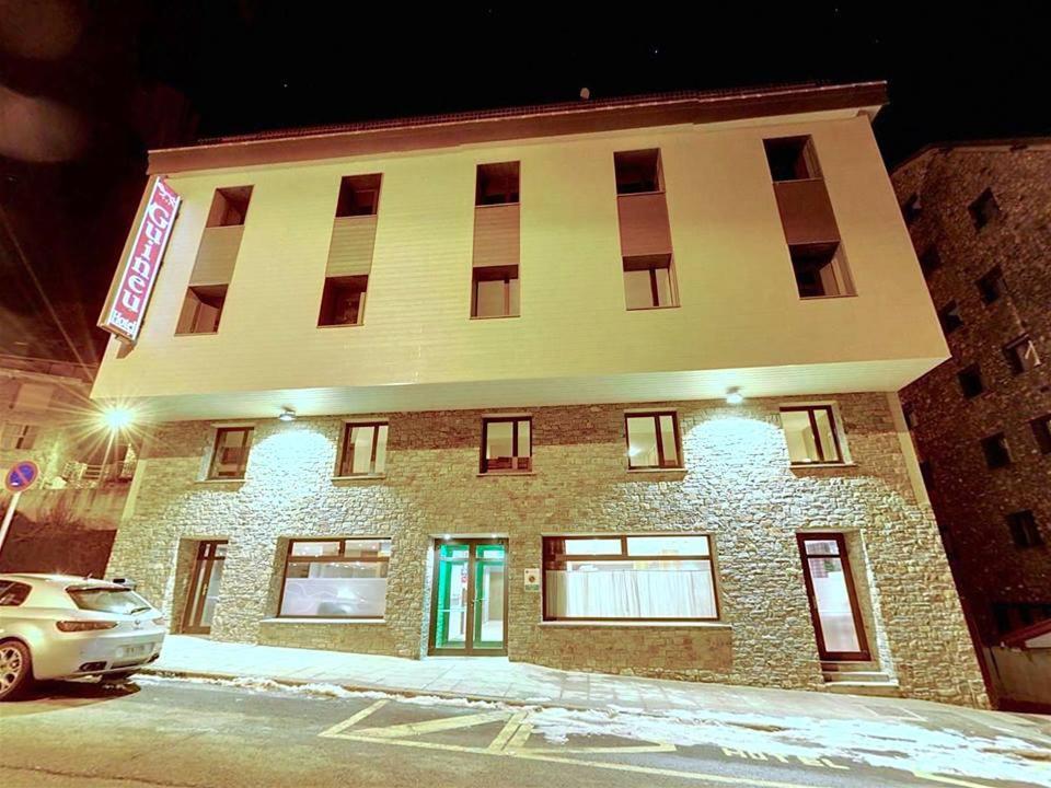 Hotel Guineu Pas De La Casa Exterior photo